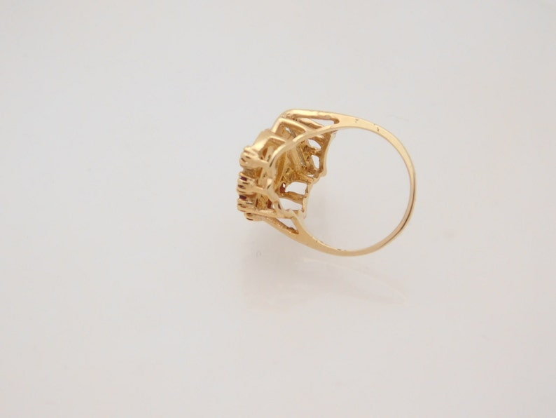 Ladies Round Cut Ruby /& Diamond Cluster Ring 10K Yellow