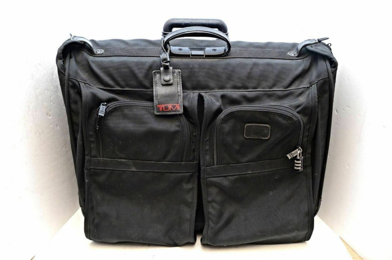 tumi wardrobe bag