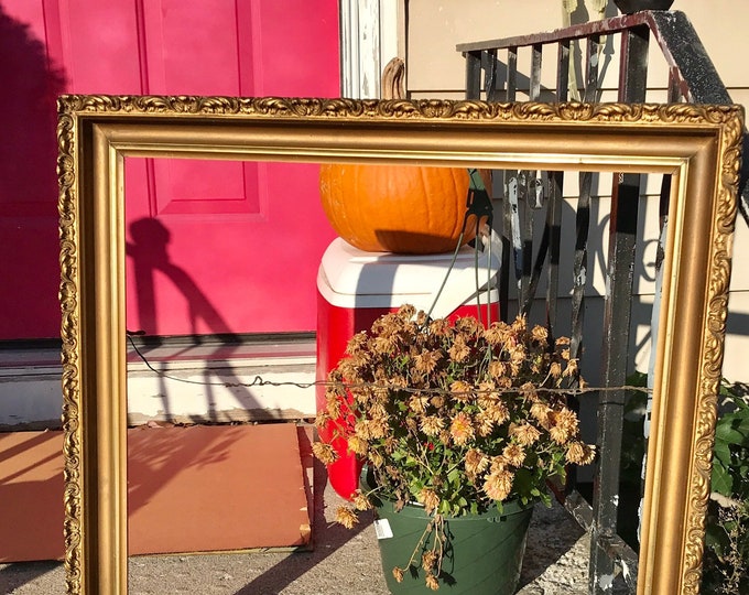 Large Antique Gold Wood Wooden Ornate Open Picture Frame Photo Prop