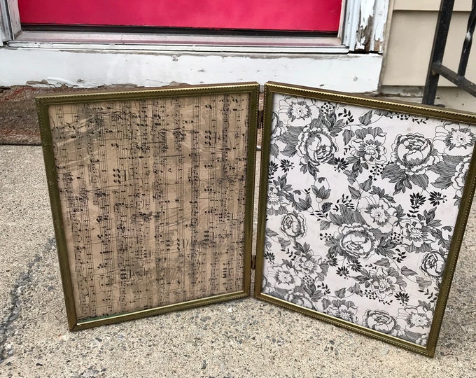 Vintage Gold Tone Metal Double Hinged 8 X 10 Picture Frame Stand up ...