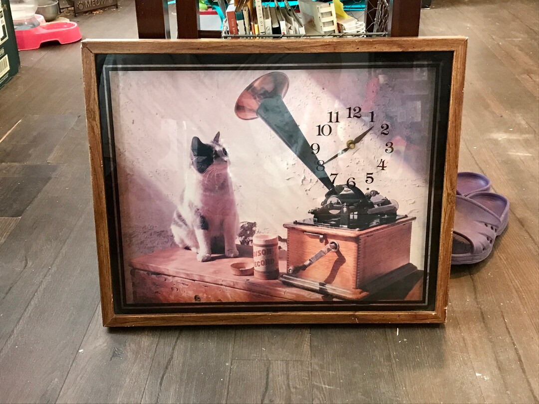 Large Vintage Cat Clock by Intercraft Industries 1970s Mid Century Wall