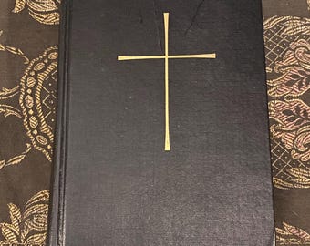 Vintage The Book of Common Prayer and Administration of the Sacraments Episcopal Church hardcover Copyright 1977