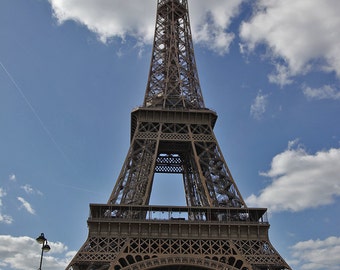 Paris Eiffel Tower Daytime (Full-shot)  (30x40)