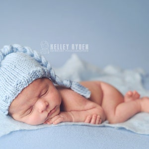 Newborn Photo Prop//Newborn Pattern//PDF Pattern//Newborn Hat//Knitting Pattern//Knit Baby Hat//Knit your Own//Braided Tail Sleepy Cap