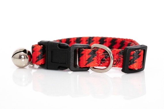 lightning bolt cat collar