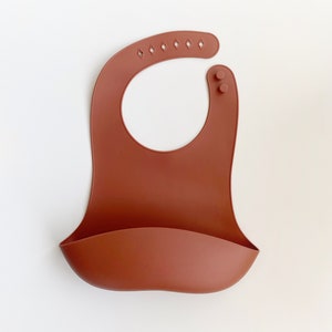 Babero de silicona premium - para bebés y niños pequeños / Vajilla