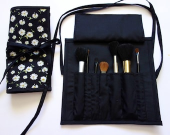 Small Spotty Black and white Brush Roll, Holds 7 Brushes, handmade, Perfect Gift, Great for Travel
