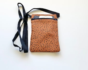 zip bag, Crossbody bag, handmade, compact portable shoulder bag. Cell phone pouch 11cm x 17cm. Great for Travel, Gift