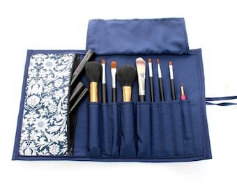 Cute Floral Brush Roll With Zippered Pocket.