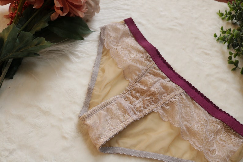 MORGAN Everyday Lace Panty in Lilac and Burgundy