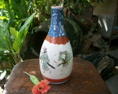 1800s Japanese Antique Meiji Period Hand Painted 九谷 Kutani Tokkuri Sake Bottle Signed