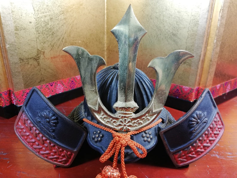 Japanese Cast Iron Decorative Samurai Kabuto Helmet Etsy