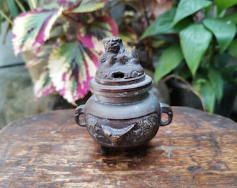 日本の香炉 青と白のタコ模様 アラベスク 伊万里焼 香炉 香炉 - Etsy 日本