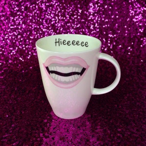 Alaska Thunderfuck 5000 "Hieeeeee!" mug - Rupaul's Drag Race