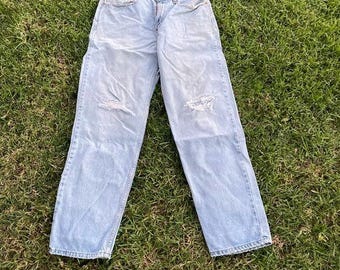 Vintage Levis 550 Loose Fitting Jeans Distressed Naturally Wide Taper Leg Rise