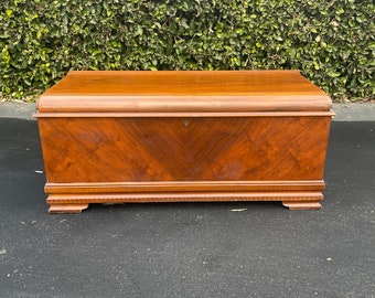 Vintage Art Deco Sweetheart Cedar Chest by Ross, Hope Chest, Storage Chest, Storage Trunk, Wooden Chest Trunk, Cedar Chest, Cedar Hope Chest