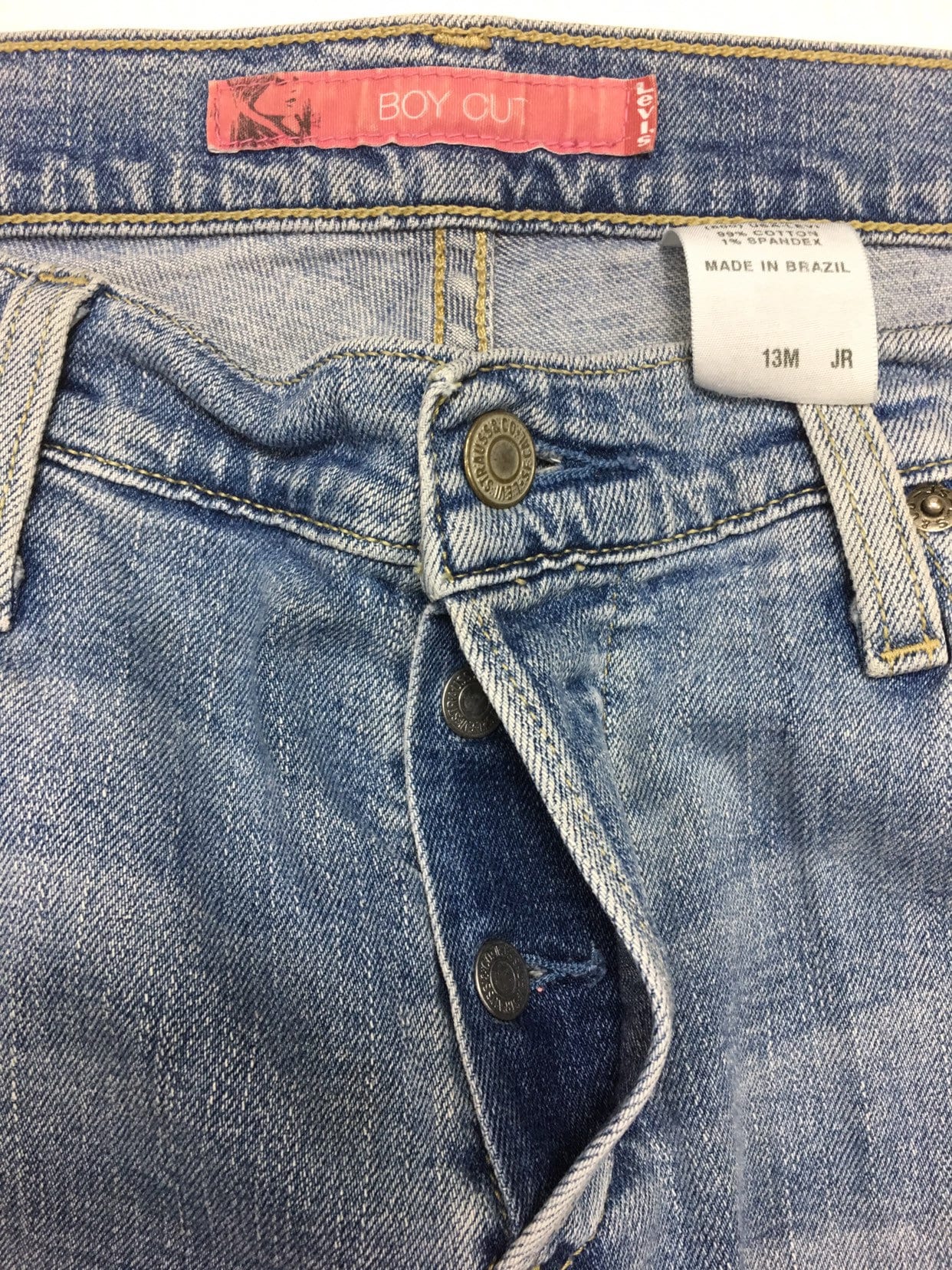 levi's low pitch