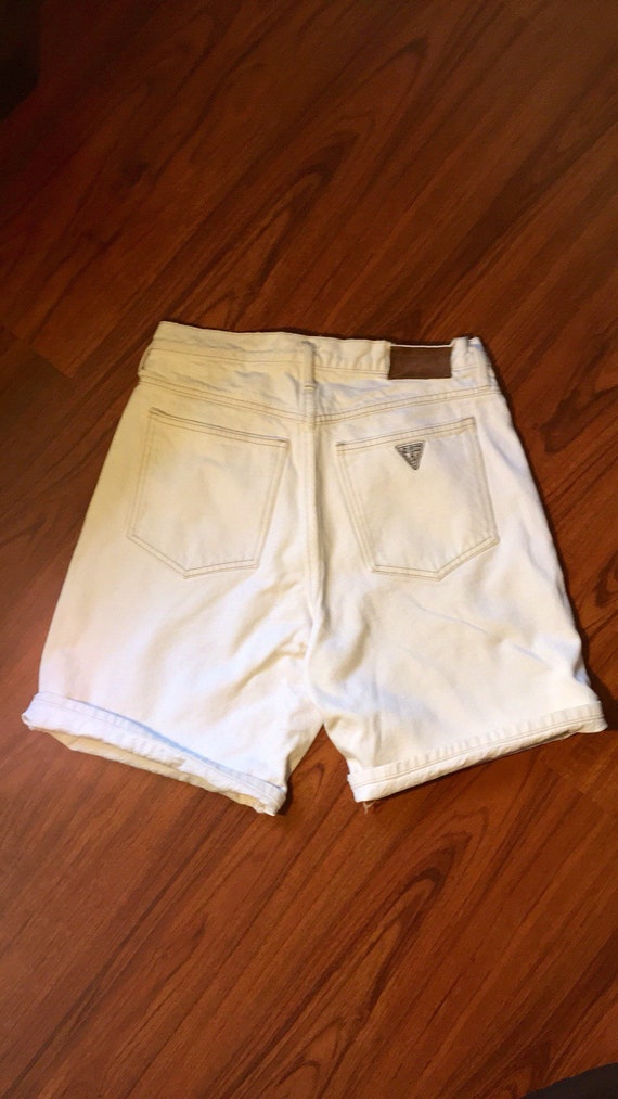 white mom jean shorts