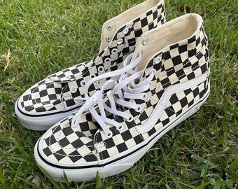 New Checker Sk8-Hi Vans Checker Print size 7.5 NEW