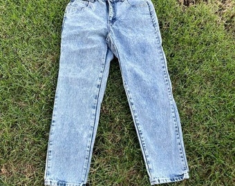 Vintage 80s 90s Acid Washed Calvin Klein High Waisted Rise Taper Leg Mom Jeans