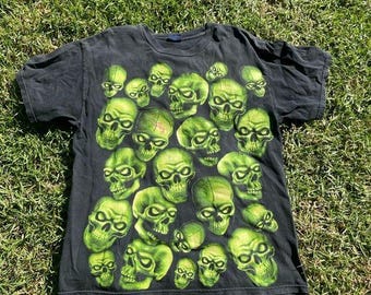 Y2k Vintage Iconic Green Skulls AOP Single Sided Most Tag Large Streetwear Grail