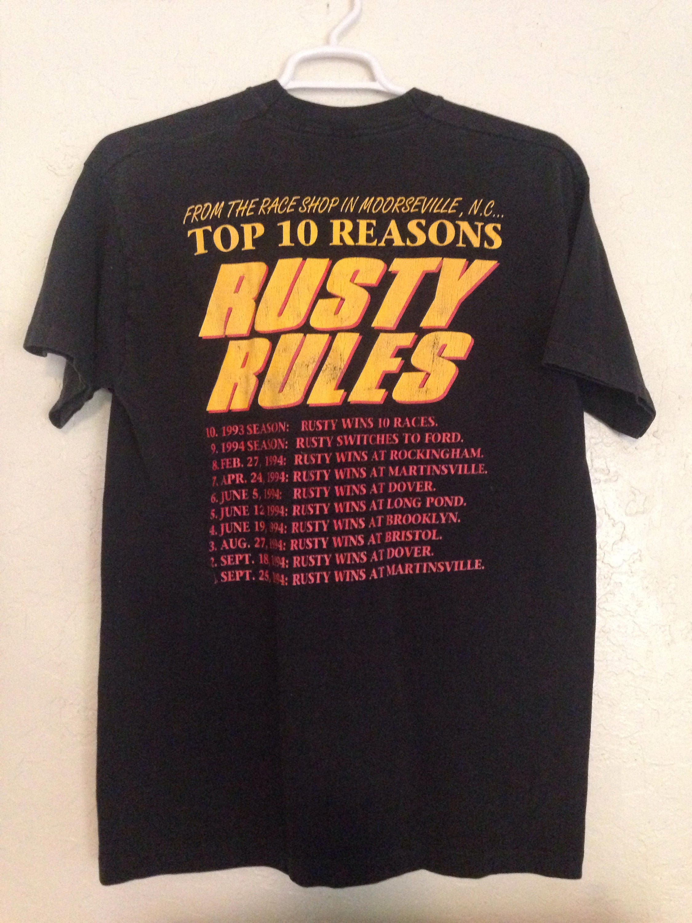 vintage graphic tees streetwear
