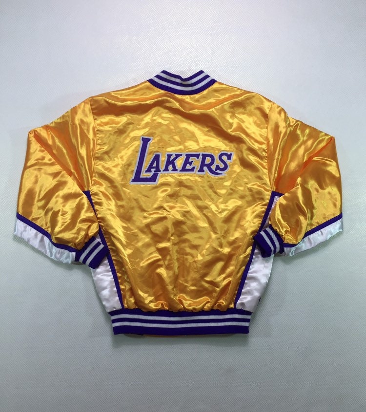 Gold vs Yellow : r/lakers