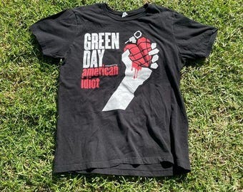 Y2k Green Day American Idiot Shirt Medium Punk Rock Band Tee