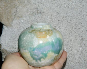 vase. . french VINTAGE