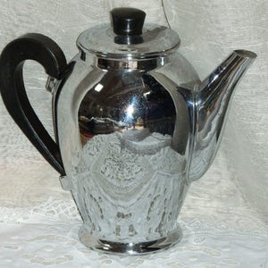 French kettle .cafetiere Kettle metal chrome (1970s) for decoration, vintage pop