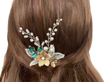 Hair pin , Emerald green & gold flower wedding hair accessories perfect for the  Bridesmaids or Brides  hair ,Hair jewelry, Bobby pins,