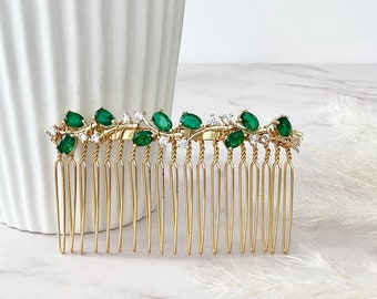 Bridal hair comb, Emerald green coloured crystal hair comb, ideal for weddings, parties or proms, Bridesmaid gifts, Green comb for Bride