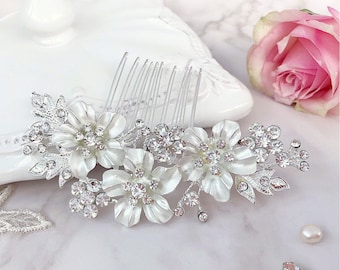 Floral hair comb Flower comb Hair accessories silver headpiece Wedding hairpiece Bridesmaids comb Bridal silver comb Brides accessories