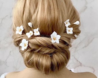 Hair accessories, Hair pins with white flowers and gold accents, Hair accessory, Hair jewelry, Boho, 5 Bobby pins,