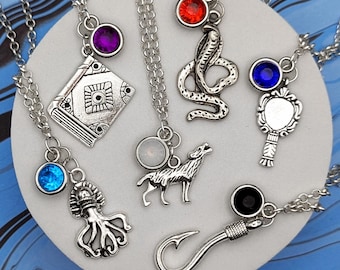 Villain Kids Mini Jewel and Charm Necklaces - Jay, Carlos, Evie, Mal, Ben, Uma, Red, Freddie ++