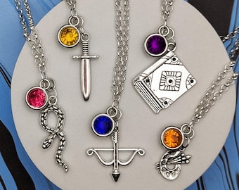 Collares con minijoyas y dijes inspirados en Cazadores de Sombras - Reparto principal: Jace, Izzy, Clary, Alec, Magnus, Luke, Raphael, Simon, Maia