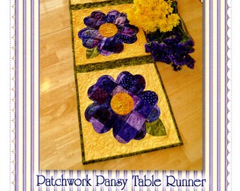 Patchwork Pansy Flower Table Runner Quilting and Sewing Pattern From Shabby Fabrics NEW, See Description and Pictures For More Information!