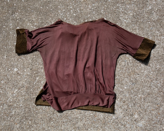 1920s brown knit flapper top with velvet details - image 4