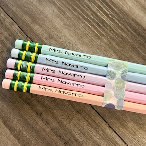 Personalized teacher pencils, pastel engraved pencils, custom pencils, engraved pencils, back to school gift, teacher appreciation