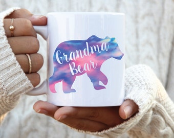 Grandma Bear Mug, Grandma Personalized Gift, Nana Coffee Mug, Pregnancy Announcement Gift, New Grandma, Mothers day gift, mama bear