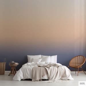 Minimalistisch behang met zonsonderganggradiënt – muurmuurschildering paars tot beige – zachte moderne ombre-muurkunst. GRA001