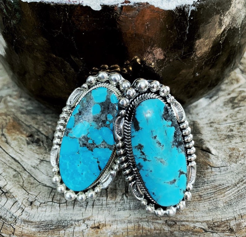 Handmade Native American Indian Southwestern Elongated Kingman Turquoise and Sterling Silver Ring