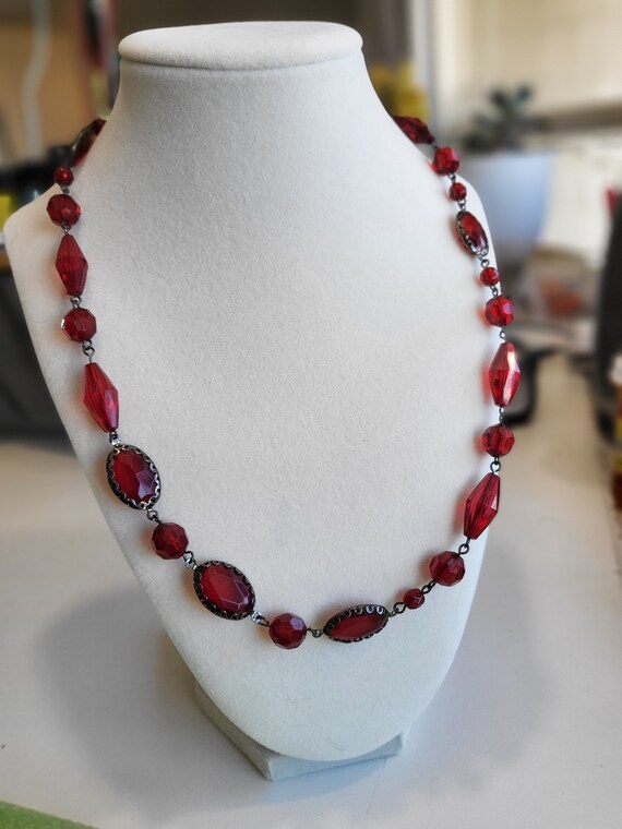 Stunning Vintage Ruby Red Beaded Necklace