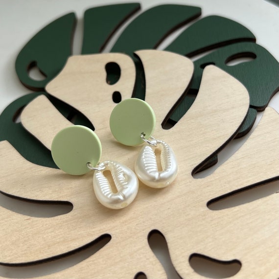 Belize Shell Earrings