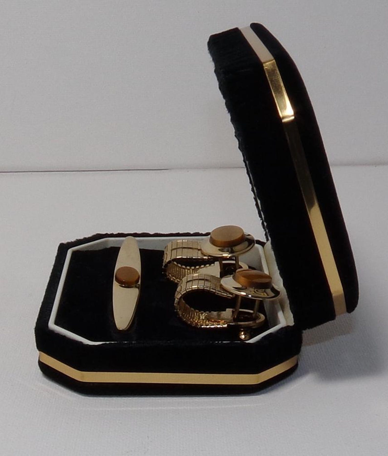 Boutons De Manchette Vintage Swank – Or Jaune Et Pierre Noire – Style Enveloppant (wrap) – Occasion