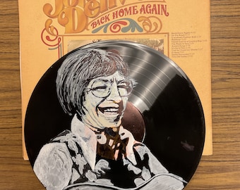 John Denver Mixed Media Portrait auf 12 Zoll Used Vinyl Take Me Home Schallplatte