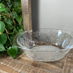 Princess House FANTASIA Oval Deep Casserole Dish - Clear and Frosted Glass Ovenware - 3 Quart