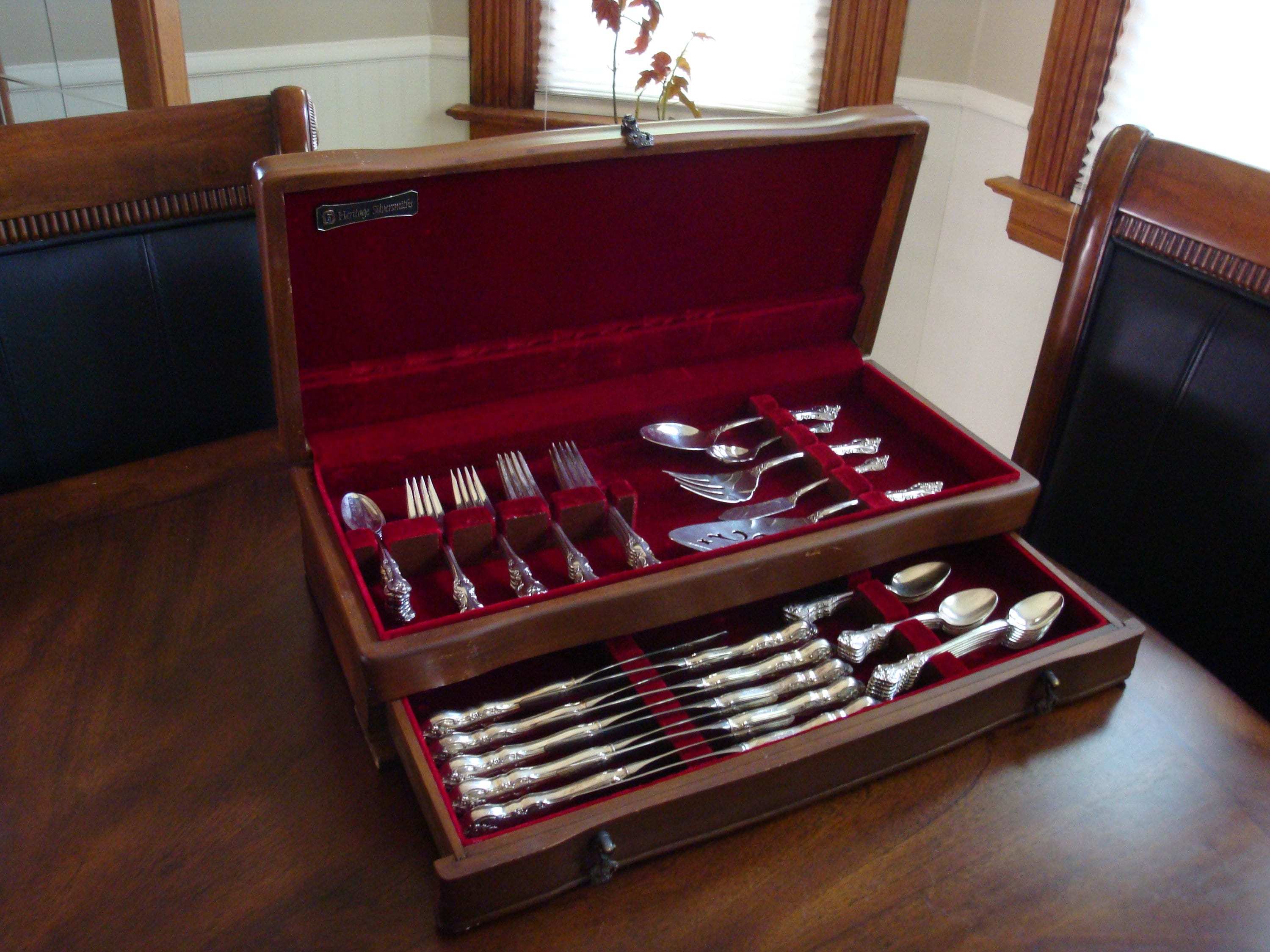 1847 Wm Rogers ORLEANS 1964 IS Silverplate for Eight Plus Serving