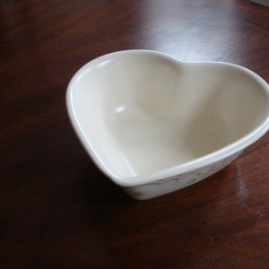 Pfaltzgraff USA TEA ROSE 8 inch Heart Shaped Bowl!