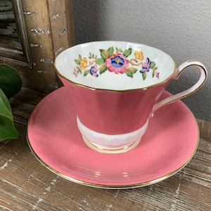 Aynsley Pink Passion Flower Tea Cup and Saucer Set 2970 - Collectible Bone China - England